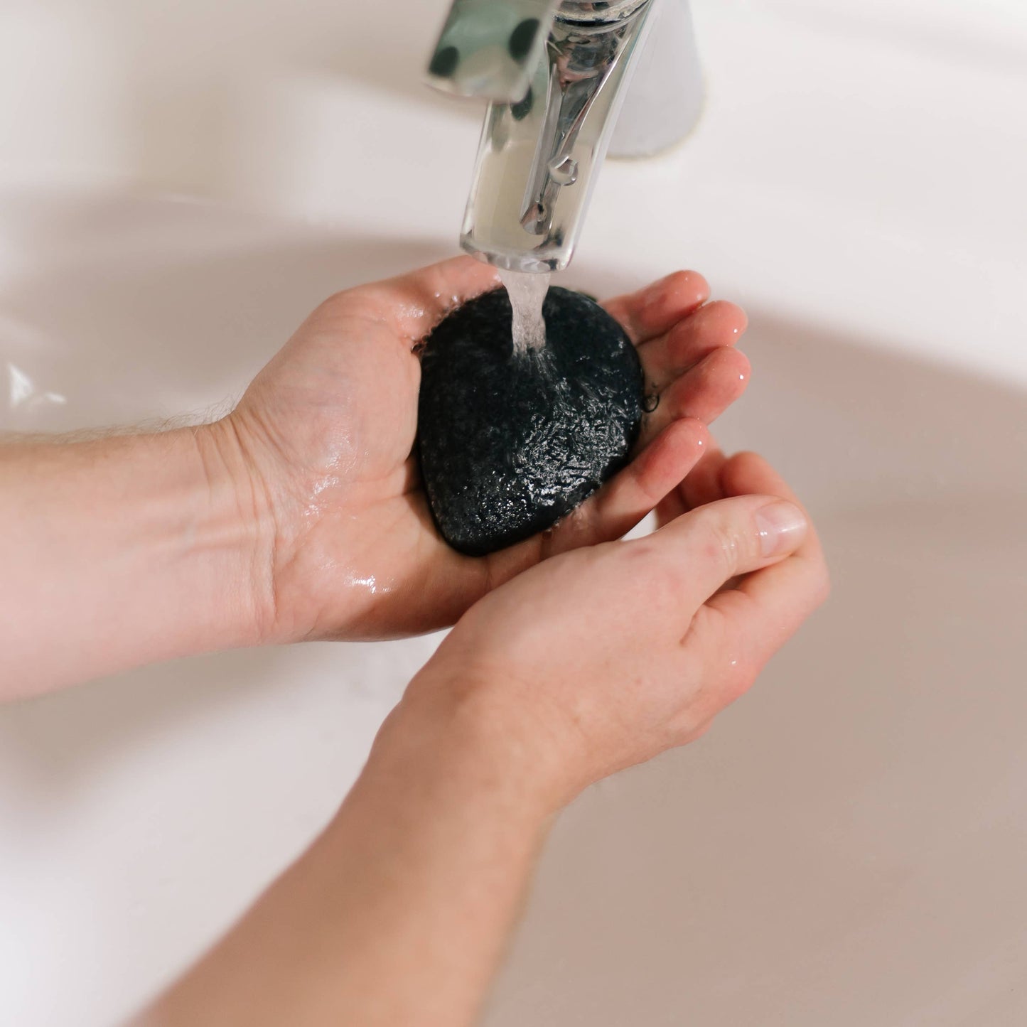 Croll & Denecke - Konjac sponge with bamboo charcoal for clearer skin