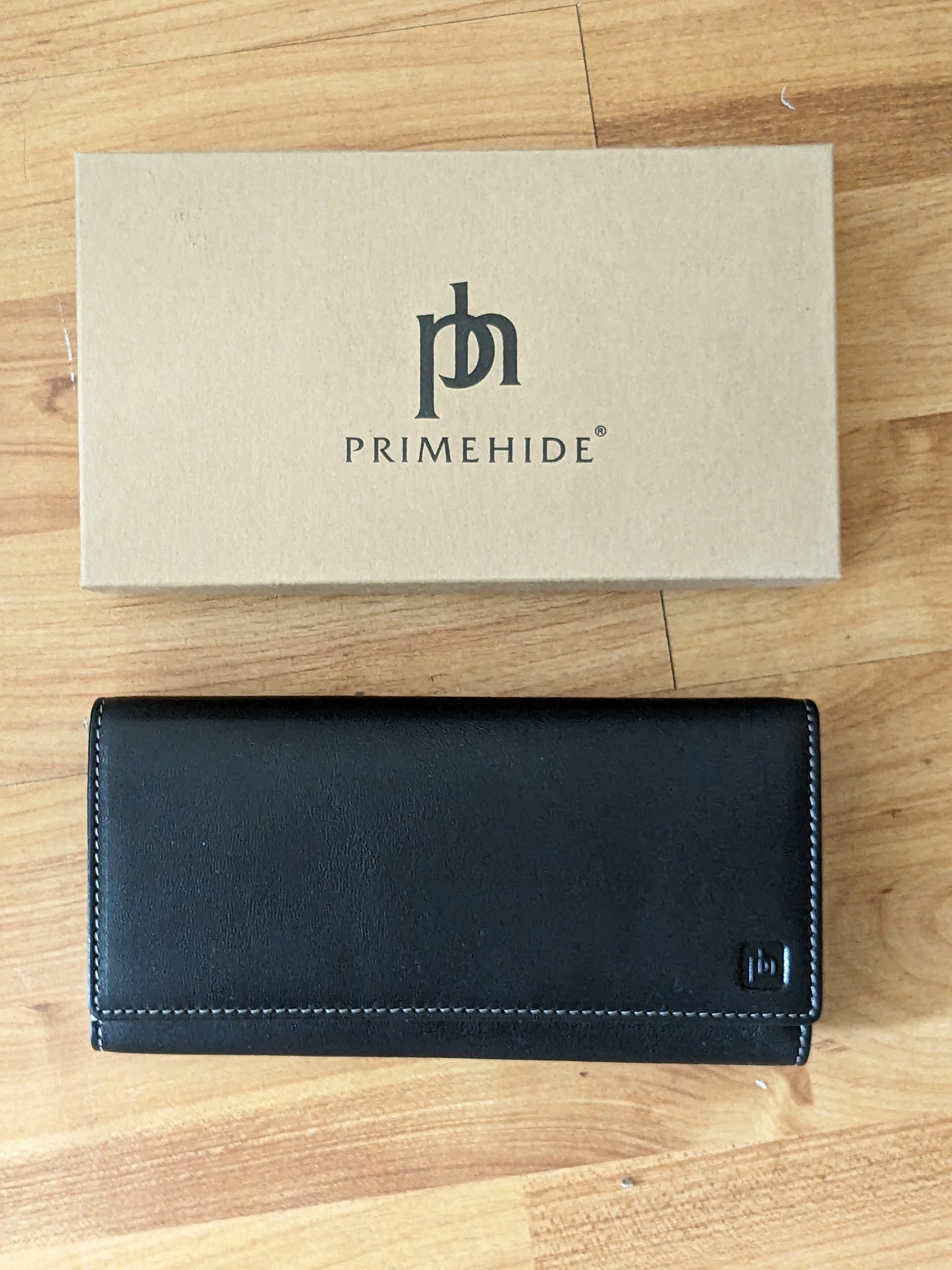 Celino Real Leather Ladies Bifold Tab Purse by Primehide