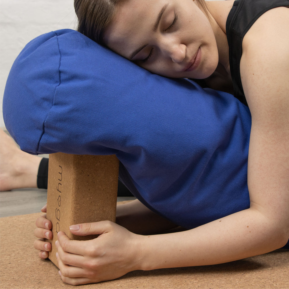Myga Eco Buckwheat Support Bolster Pillow - Blue