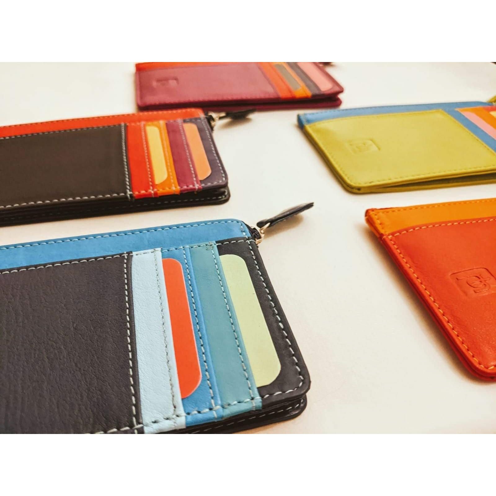 Non RFID Slim Leather Card Purse - Diamond Parrot Accessory Emporium