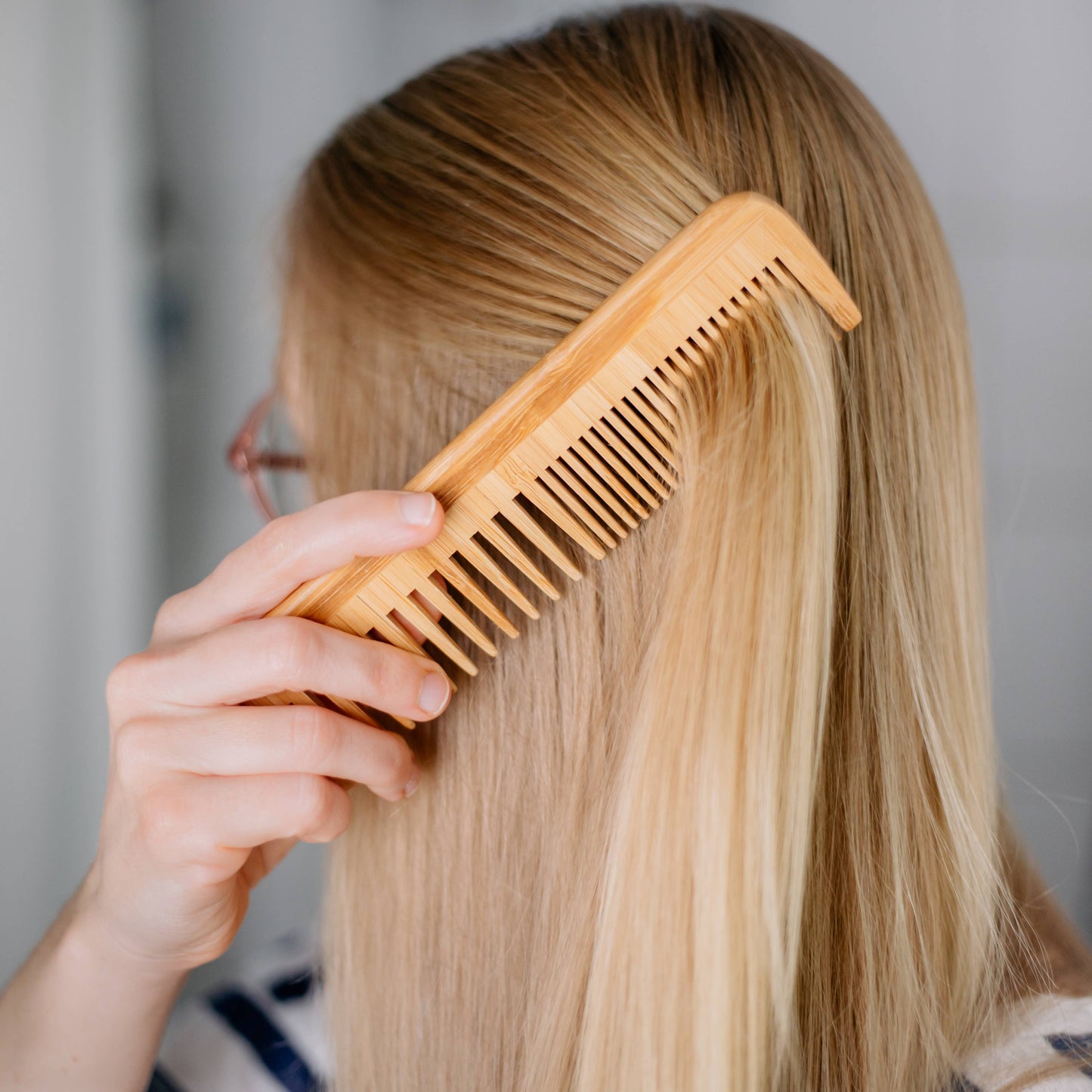 Croll & Denecke - Bamboo wooden comb natural spa wellness fair