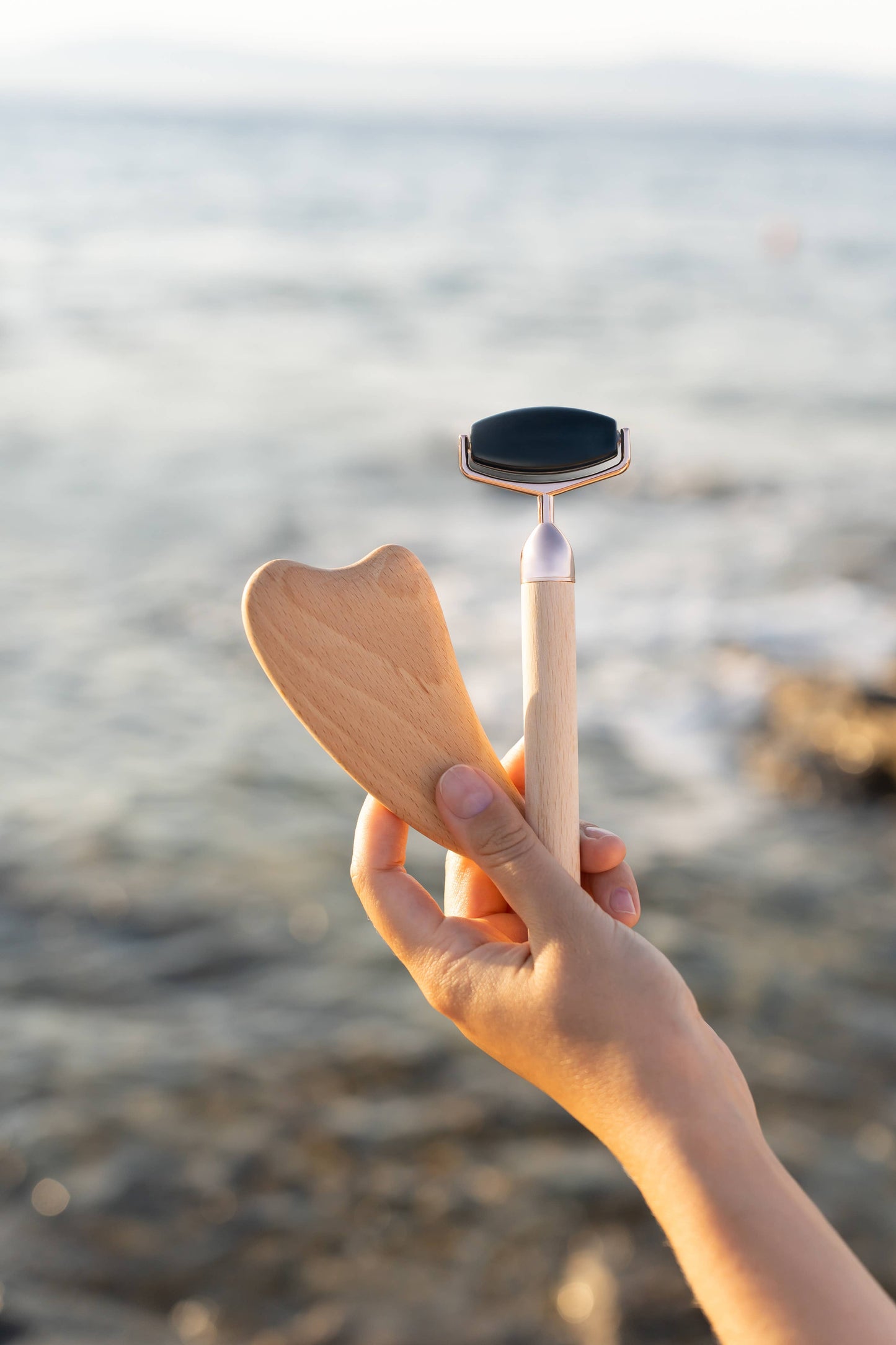 Croll & Denecke - Facial Renewal Gift Set with Obsidian Roller & Gua Sha Wood Massager