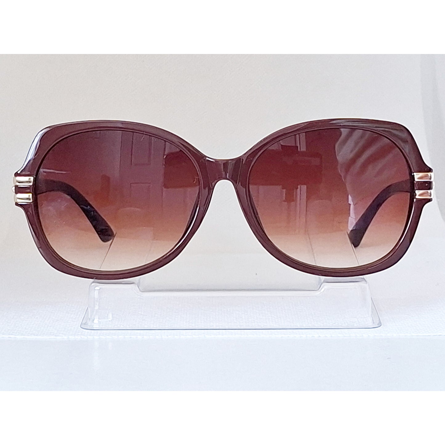 EyeLevel Layla Ladies Fashion Sunglasses – Oversized Frame, Gold Trim & Gradient Lenses + Soft Case