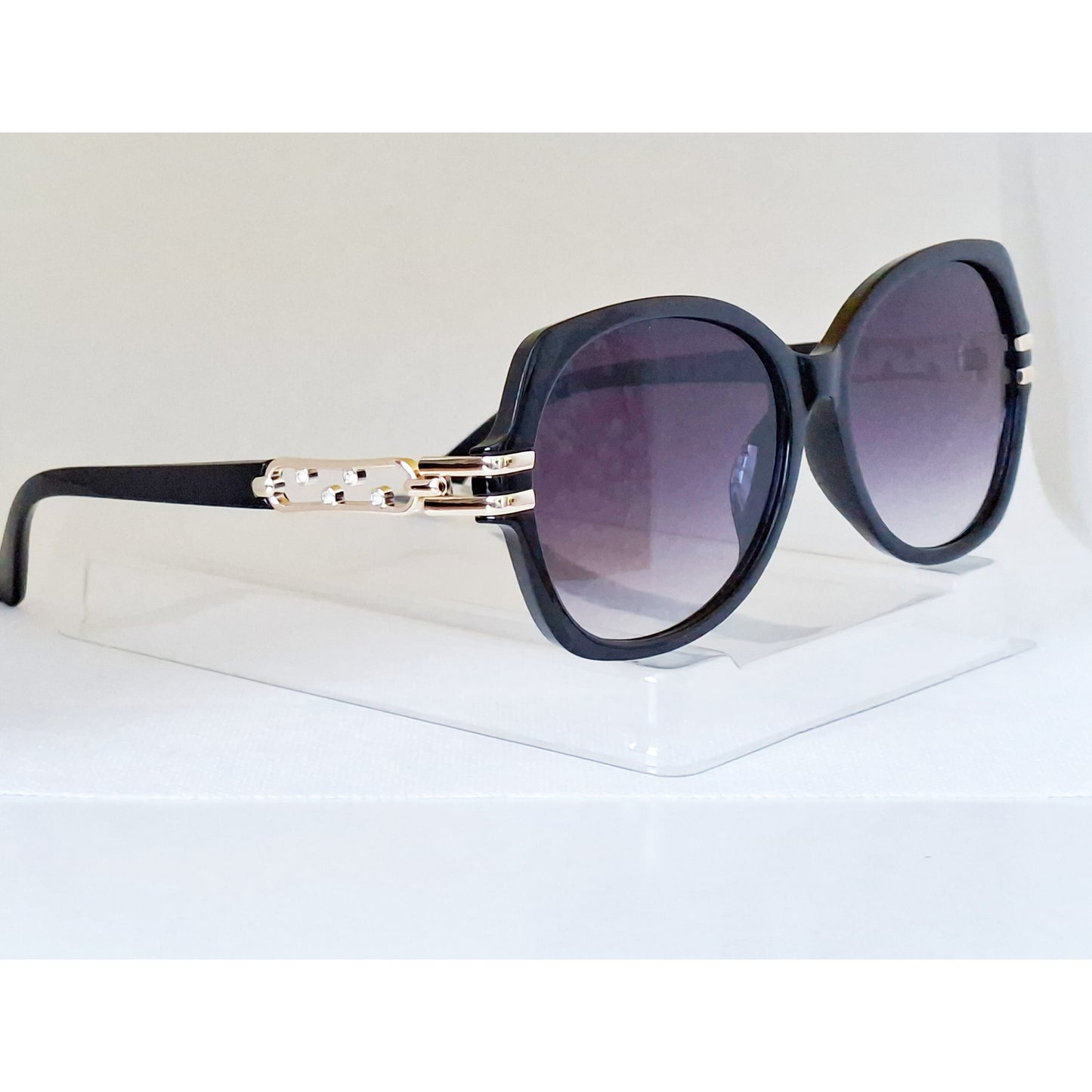 EyeLevel Layla Ladies Fashion Sunglasses – Oversized Frame, Gold Trim & Gradient Lenses + Soft Case