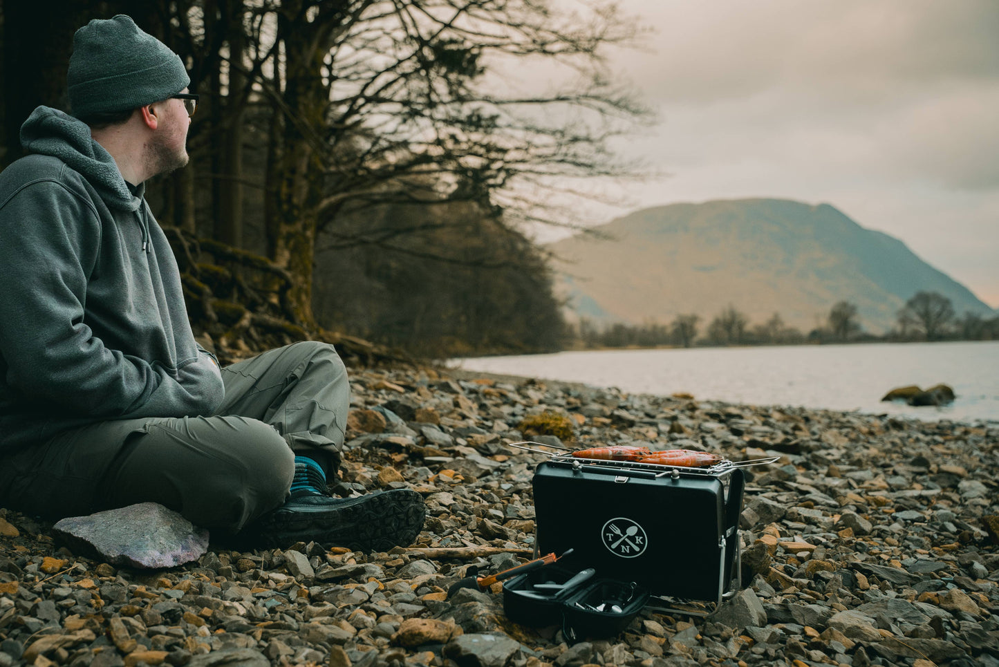 The Nomads Kitchen - Nomads BBQ Briefcase - Grill anywhere with a portable BBQ