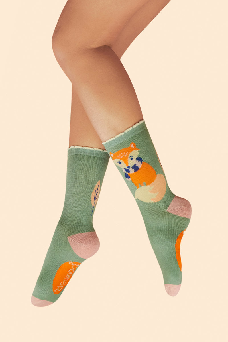 Cosy Fox Ladies Ankle Socks in Sage