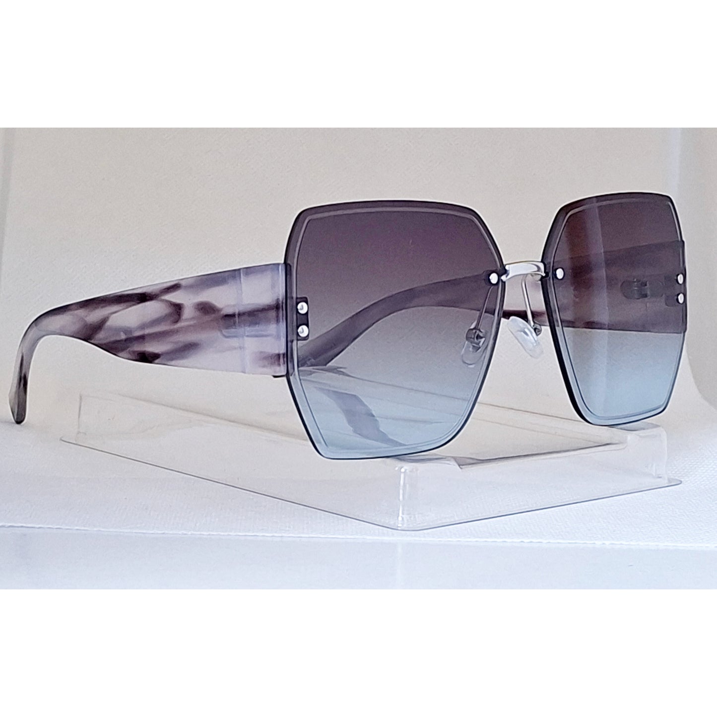 EyeLevel Alice Oversized Ladies Fashion Sunglasses – 2 Colour Options