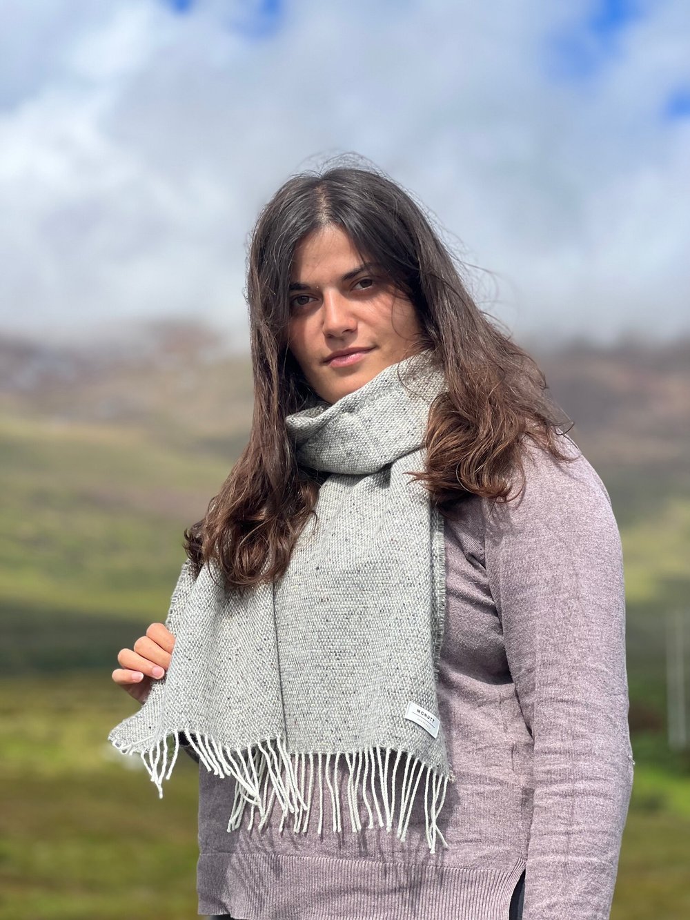 McNutt Donegal lambswool tweed scarf in light grey